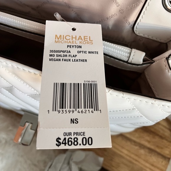 Michael Kors: Handbags - Picture 7 of 8